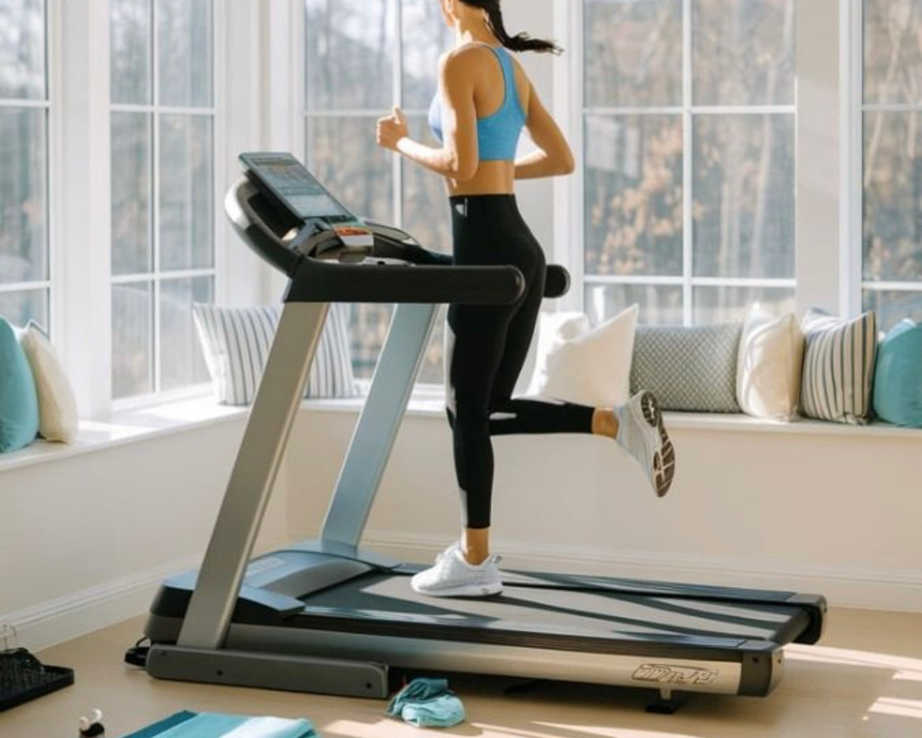 Walking vs Running for Fat Loss: Which Actually Works Better?