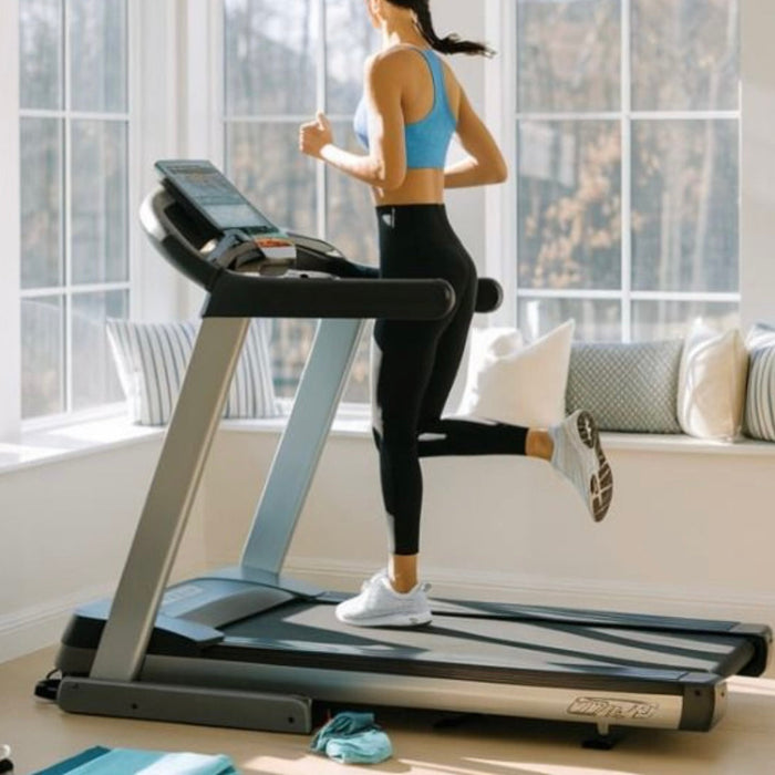 Walking vs Running for Fat Loss: Which Actually Works Better?